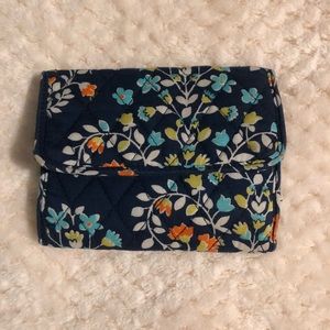Vera Bradley wallet